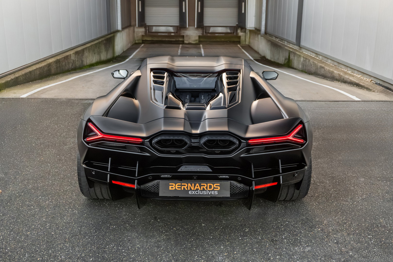 Lamborghini Revuelto