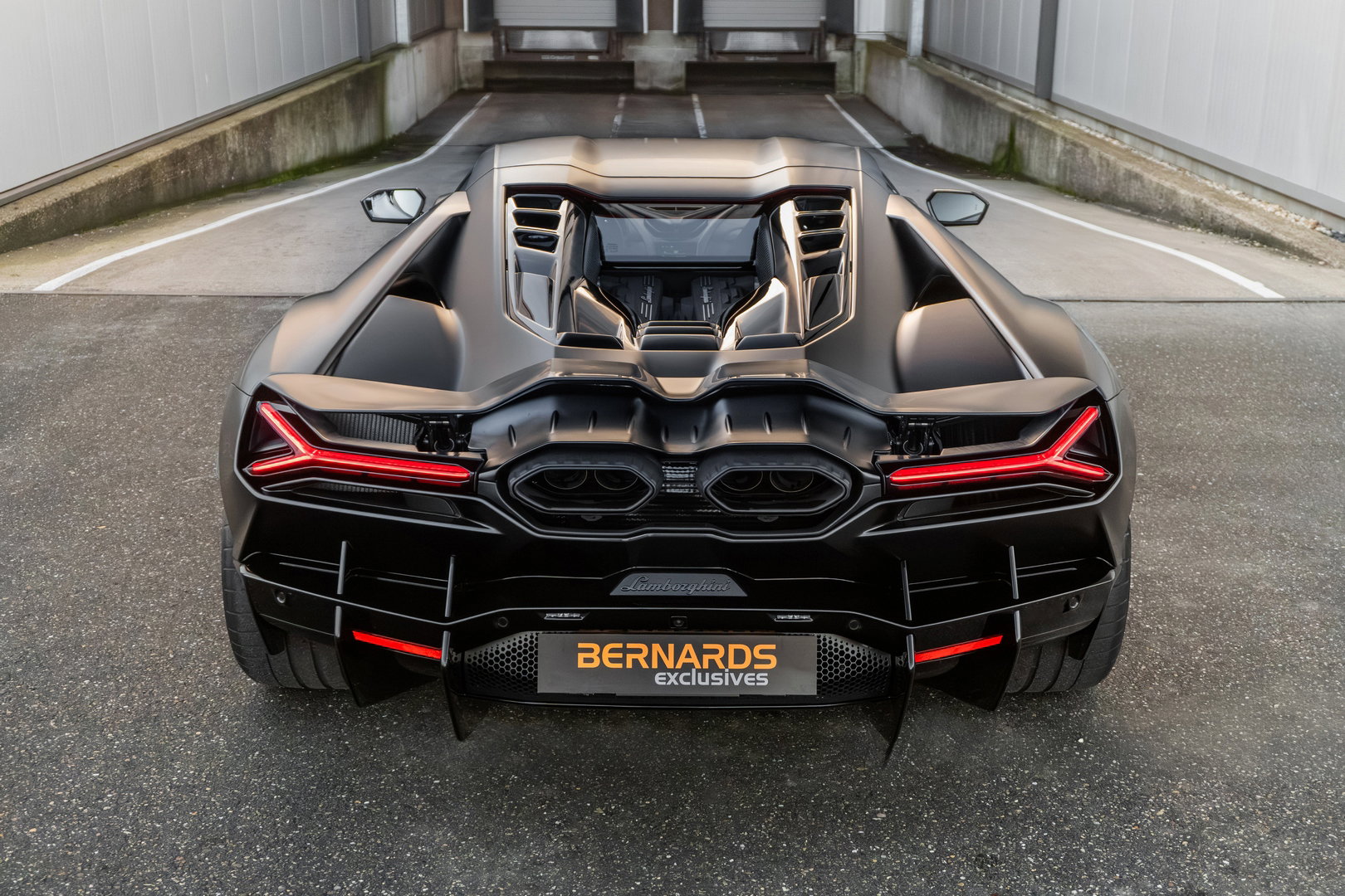 Lamborghini Revuelto