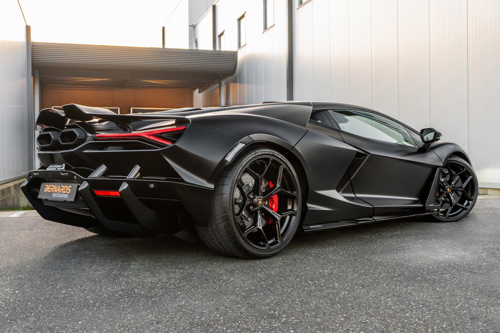 Lamborghini Revuelto