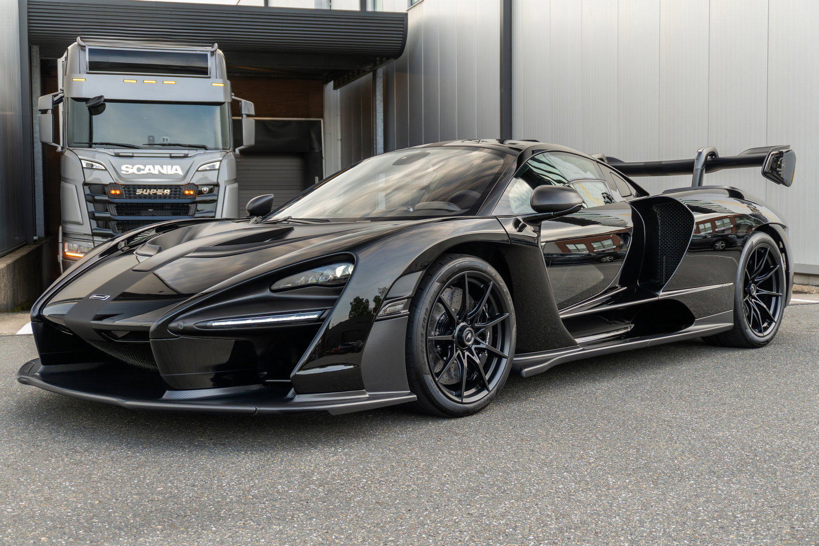 McLaren Senna