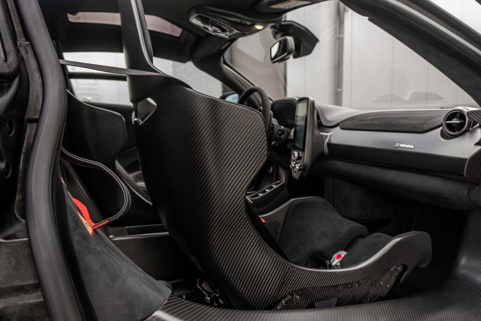 McLaren Senna