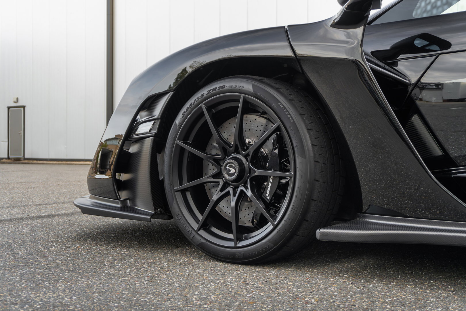 McLaren Senna