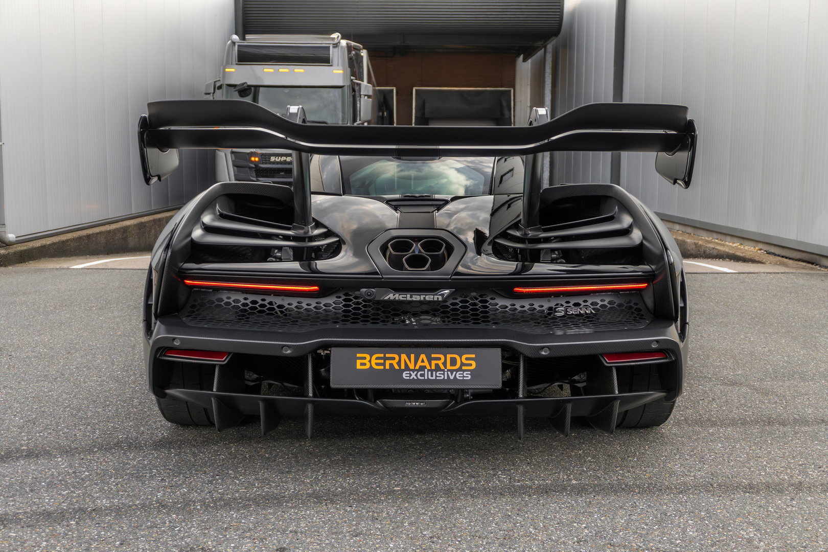 McLaren Senna