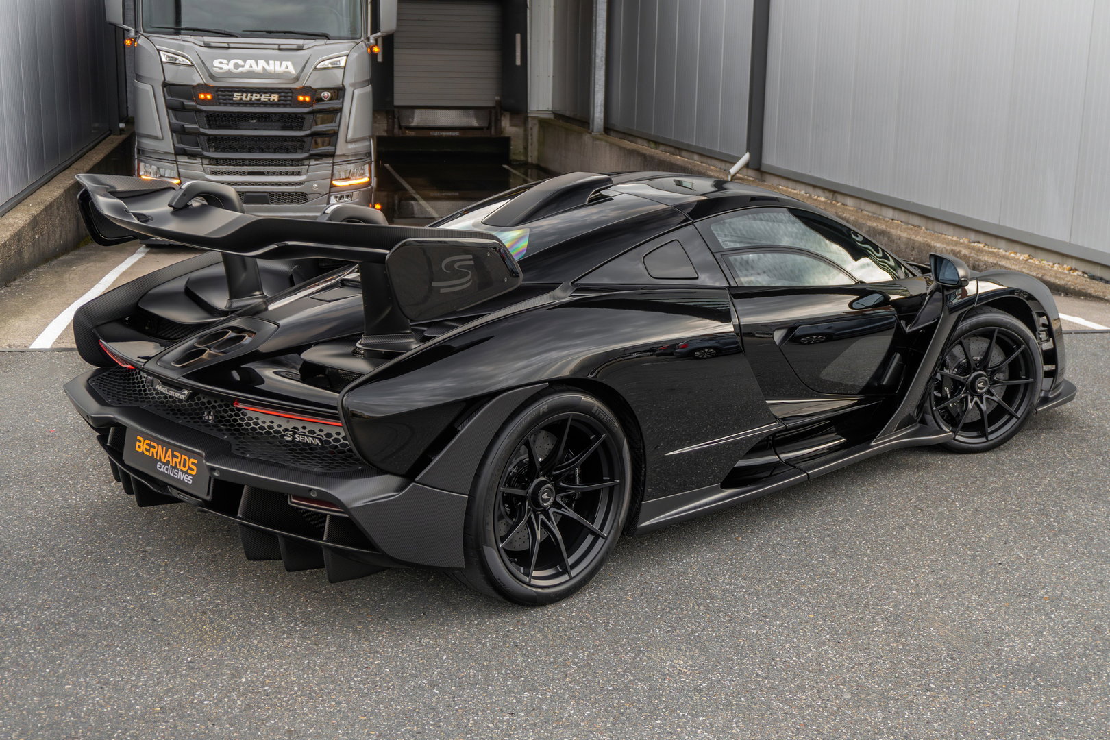 McLaren Senna