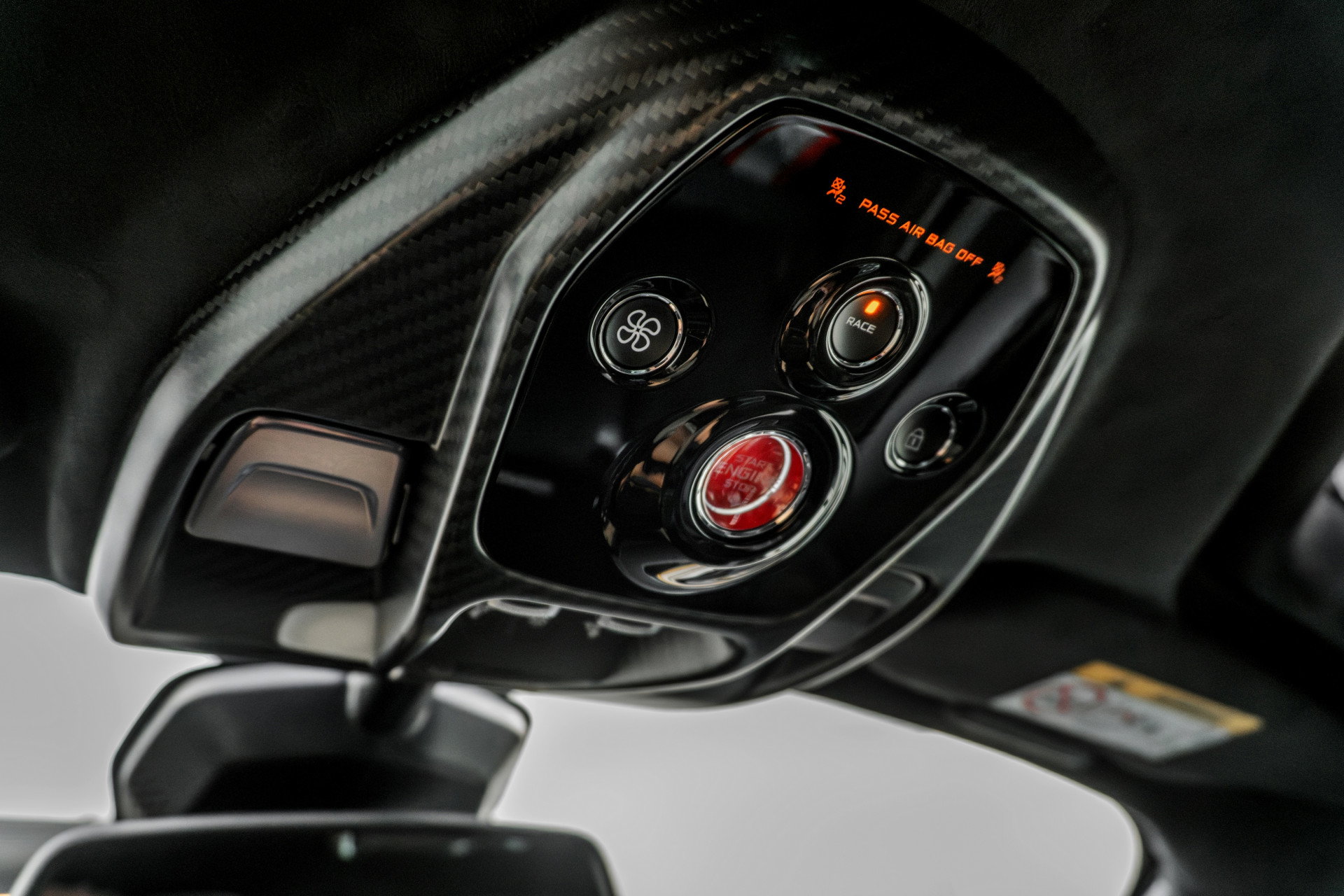 McLaren Senna