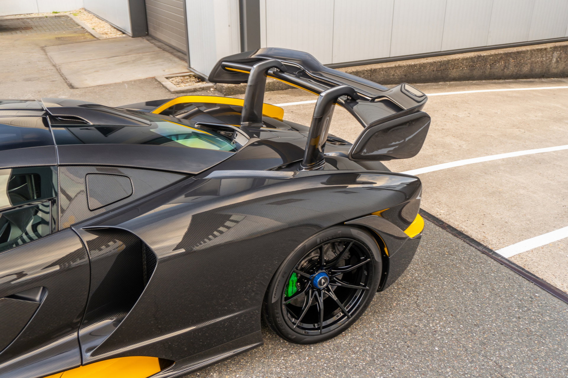 McLaren Senna