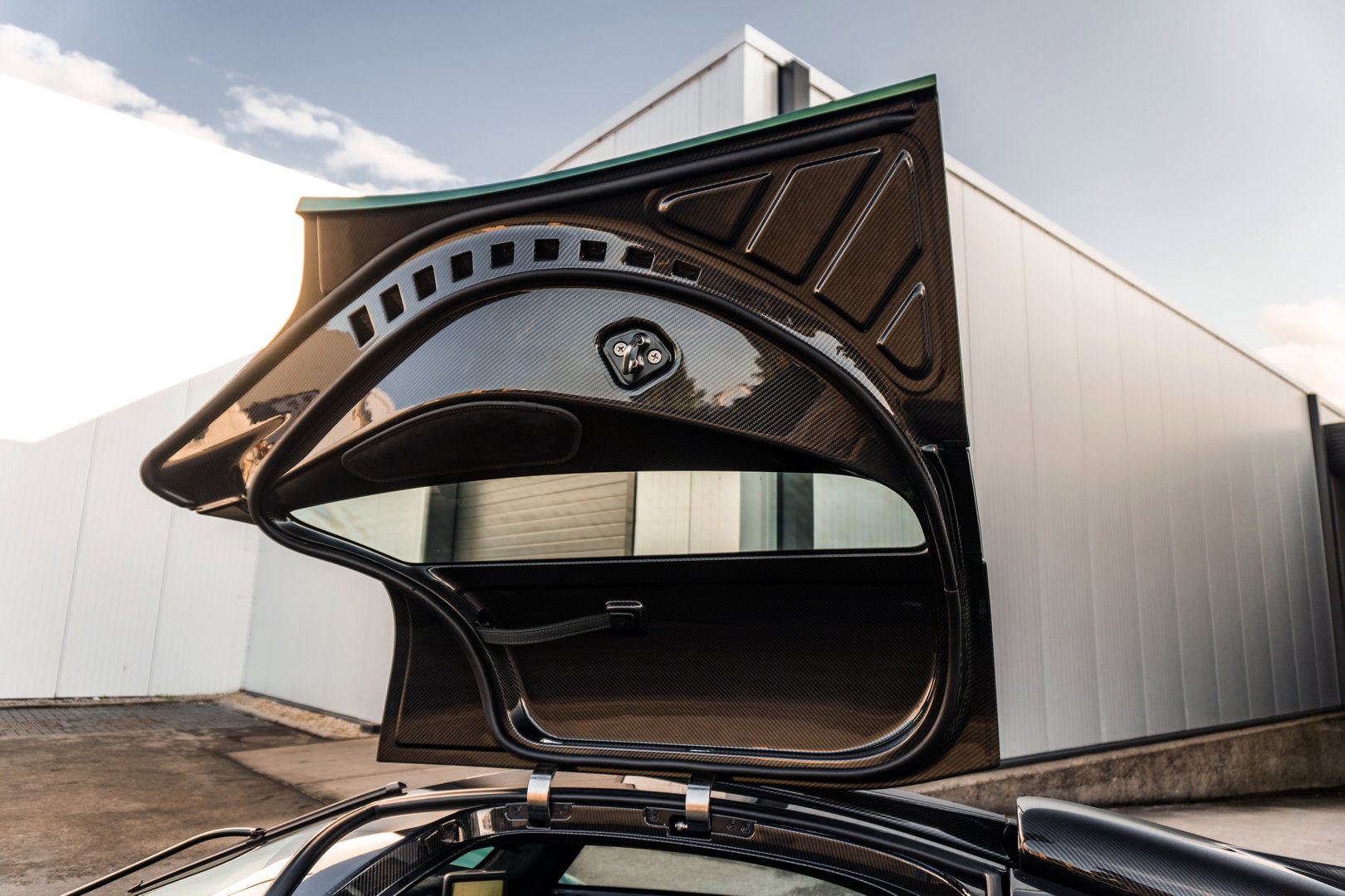Aston Martin Valkyrie