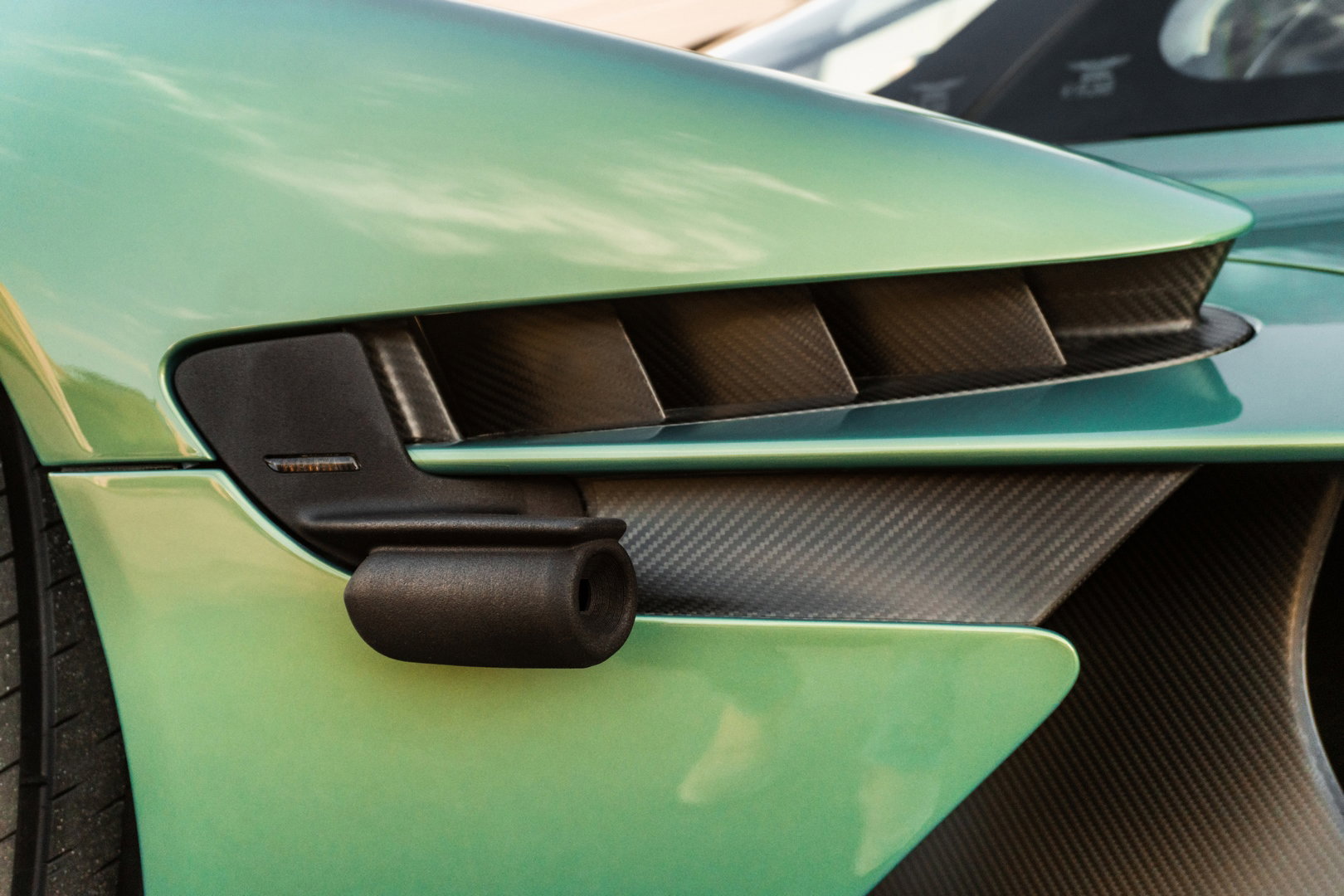 Aston Martin Valkyrie