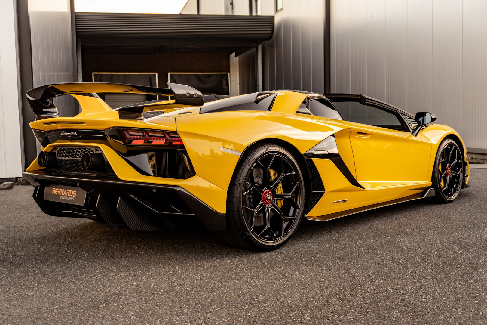 Lamborghini Aventador SVJ Roadster
