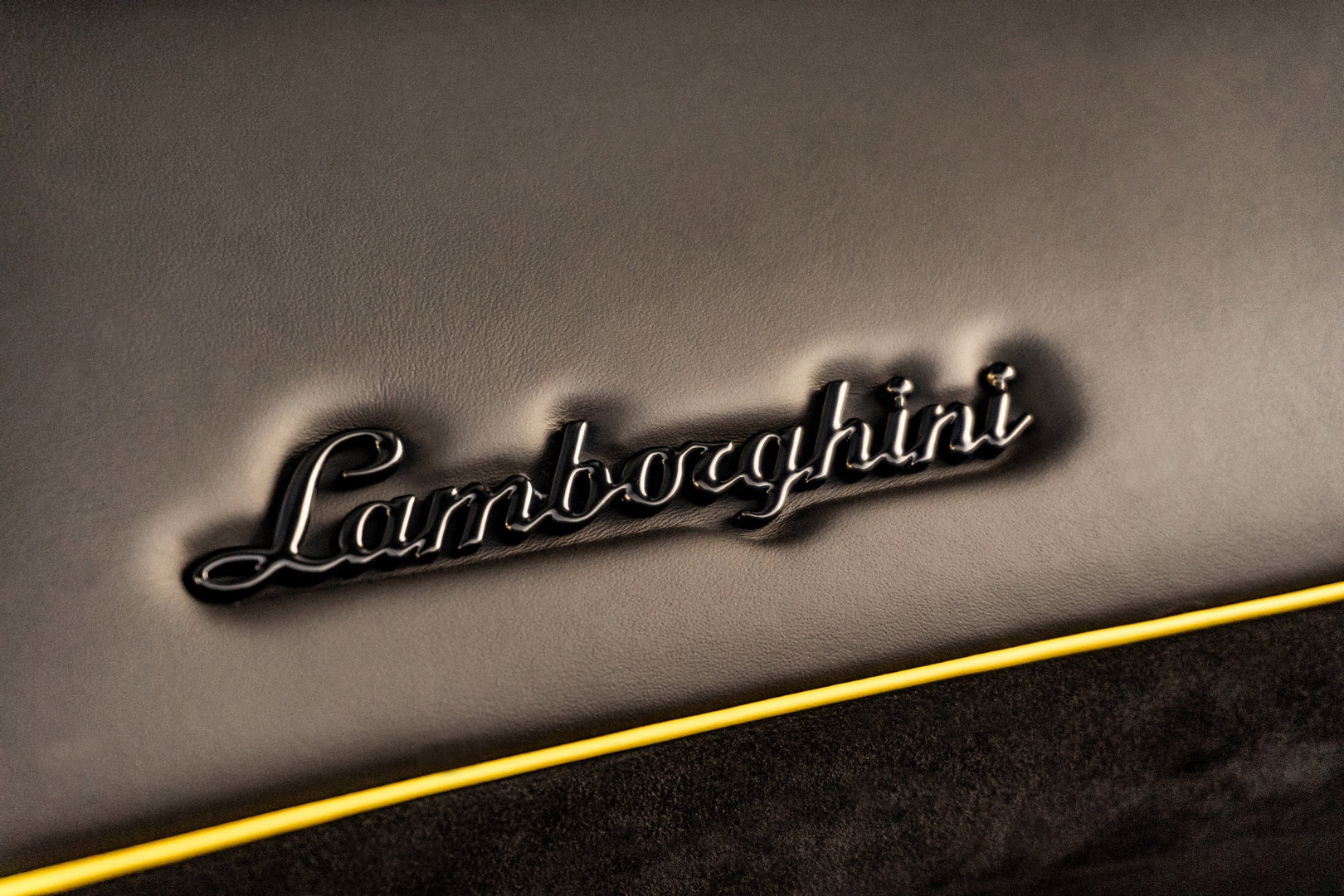 Lamborghini Aventador SVJ Roadster