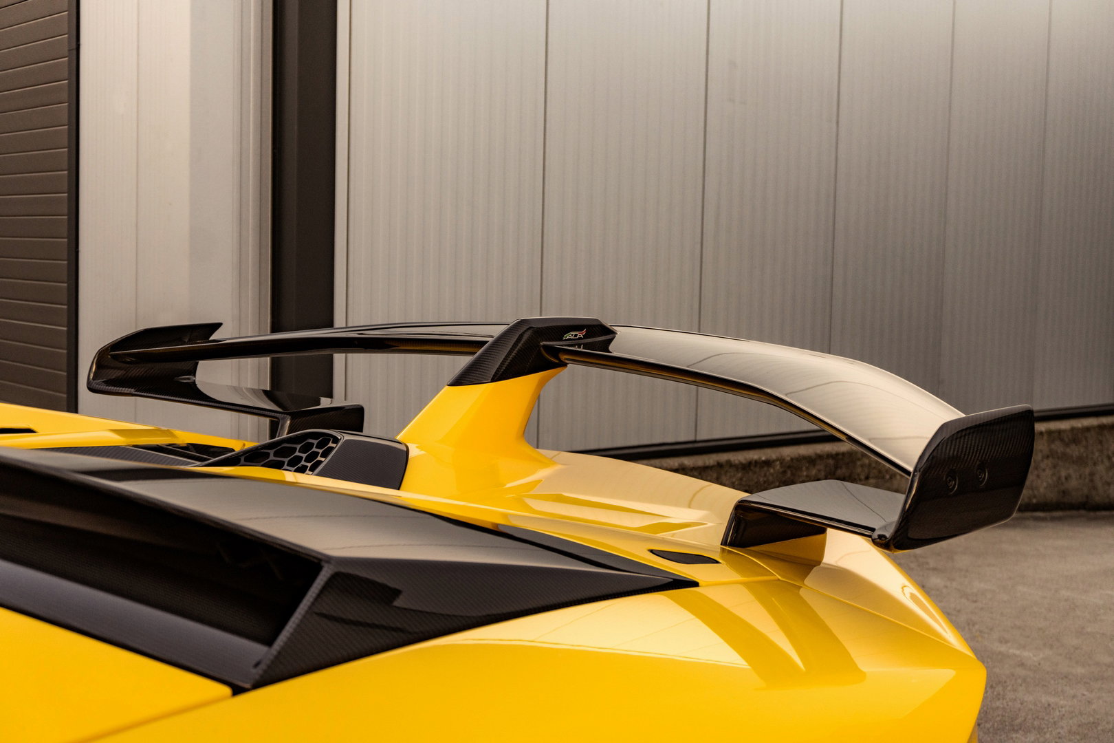 Lamborghini Aventador SVJ Roadster