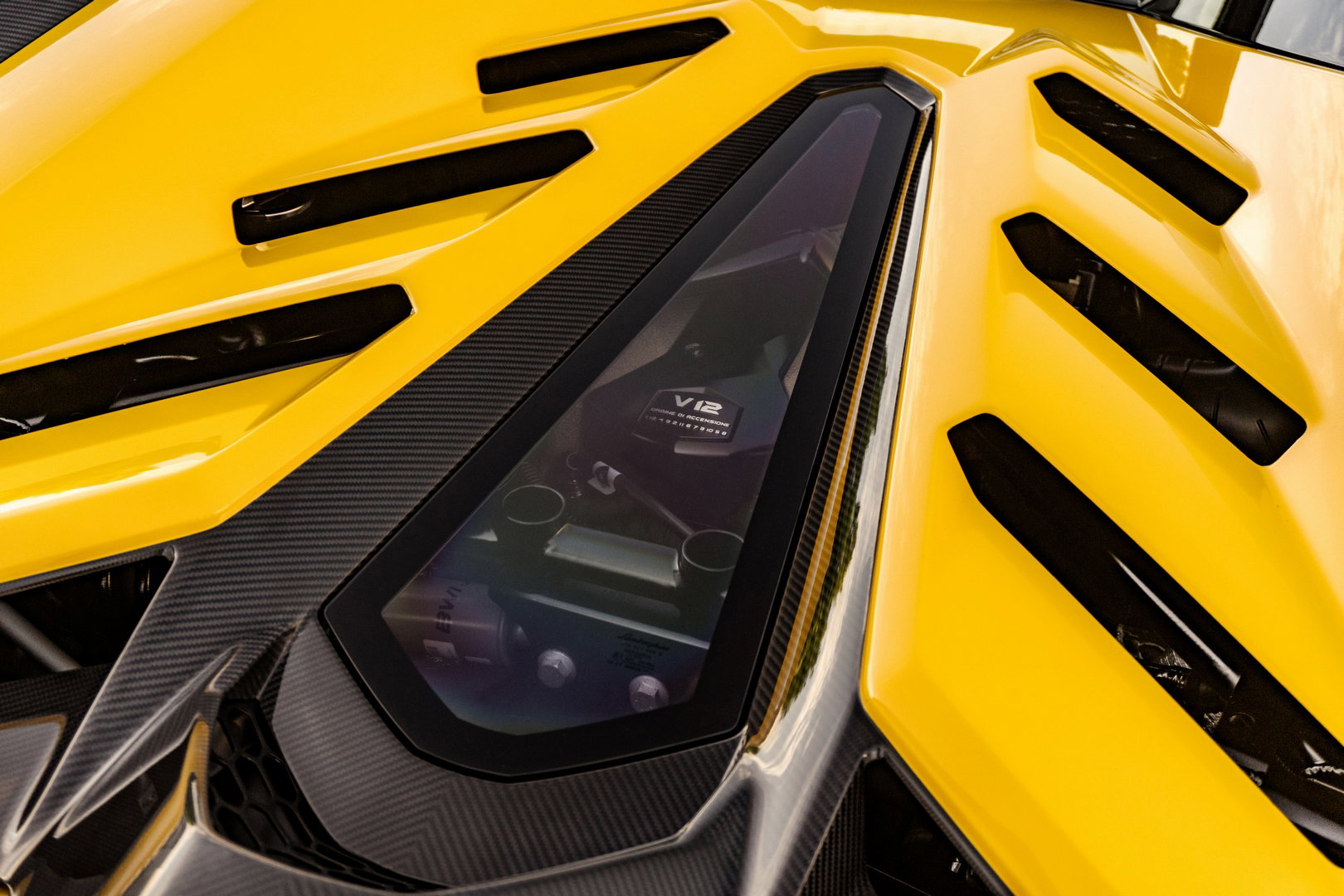 Lamborghini Aventador SVJ Roadster
