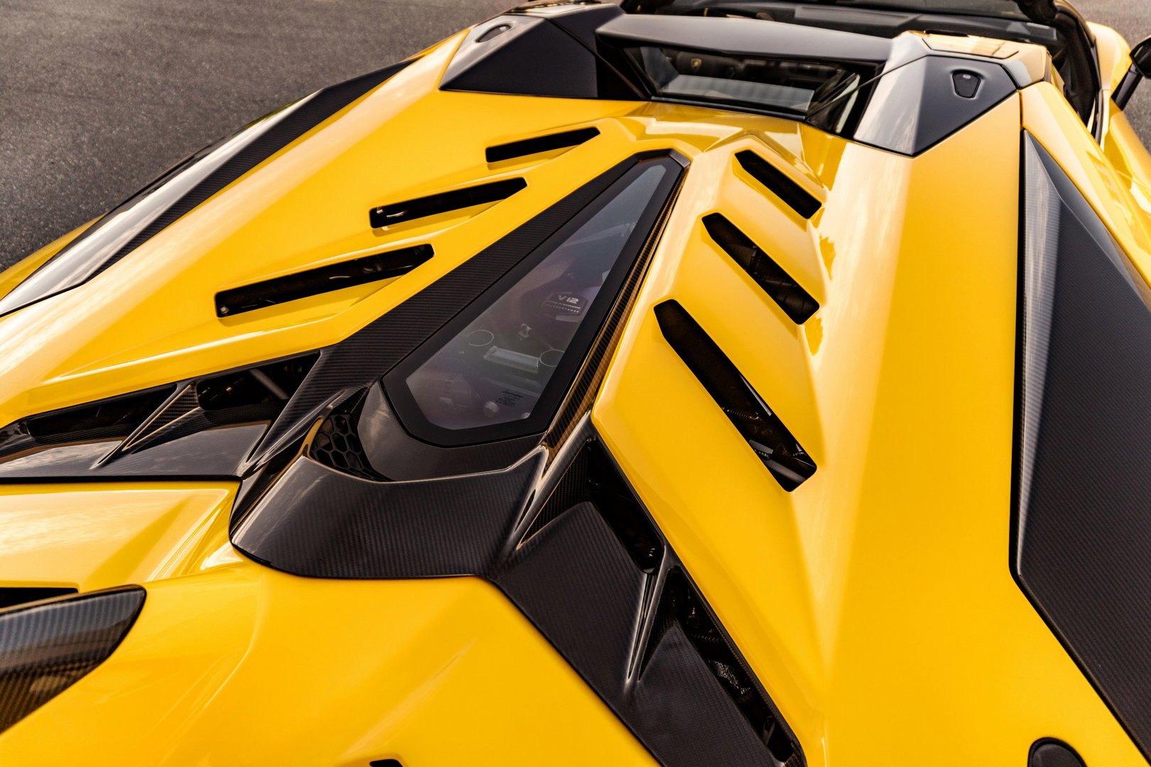 Lamborghini Aventador SVJ Roadster