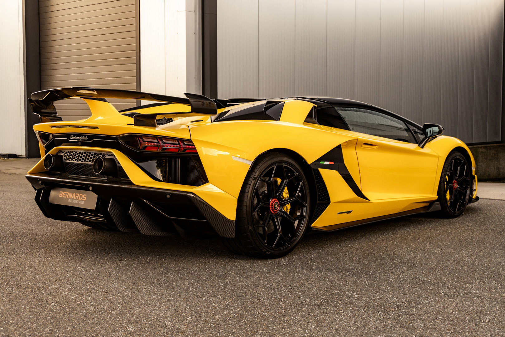 Lamborghini Aventador SVJ Roadster