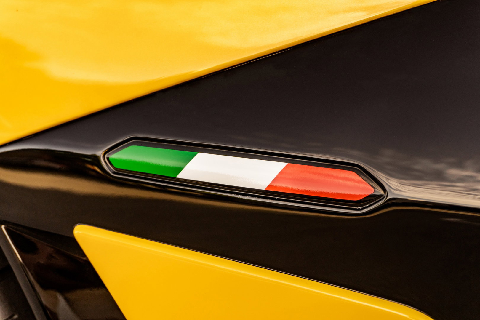 Lamborghini Aventador SVJ Roadster