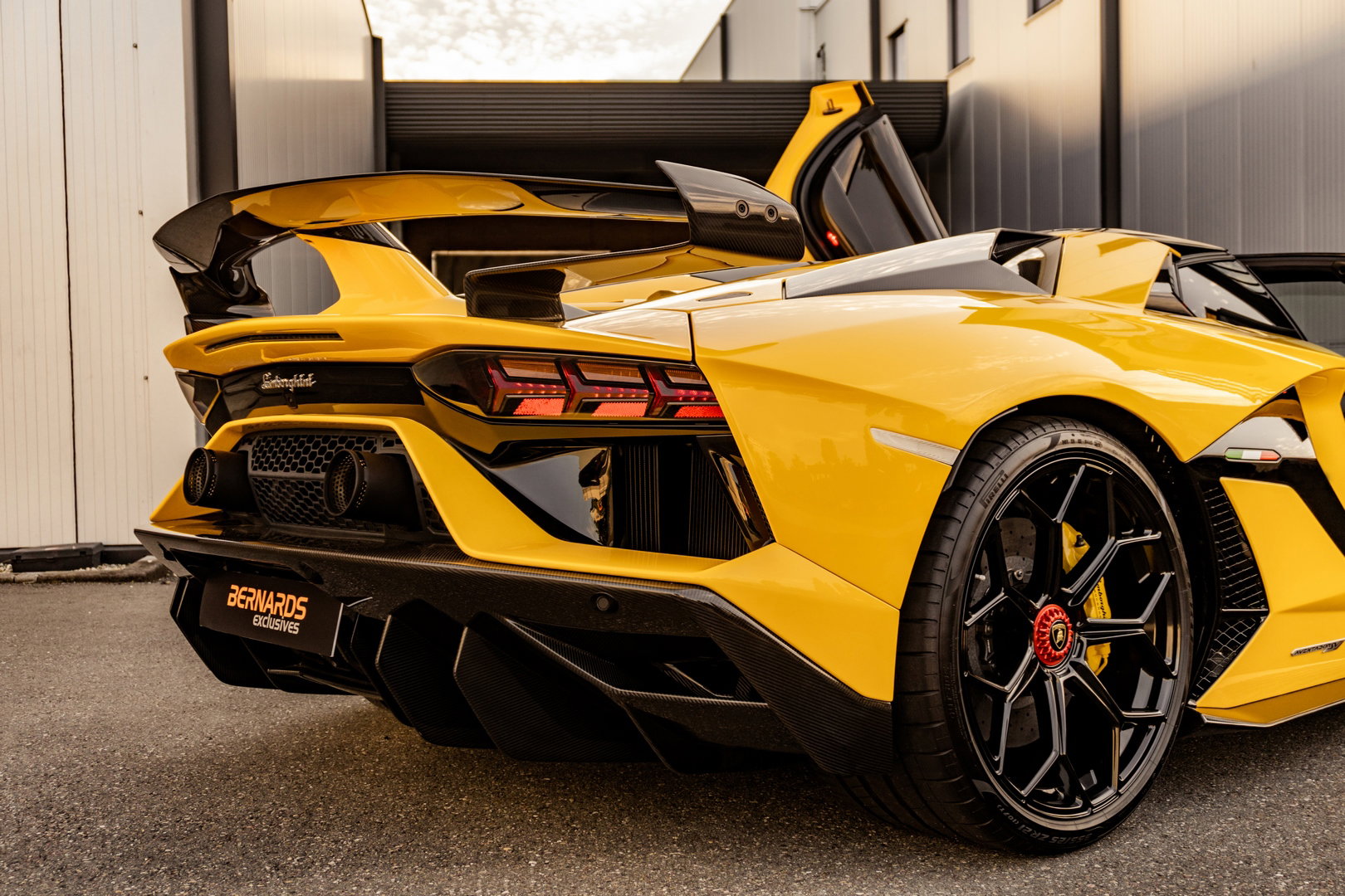 Lamborghini Aventador SVJ Roadster