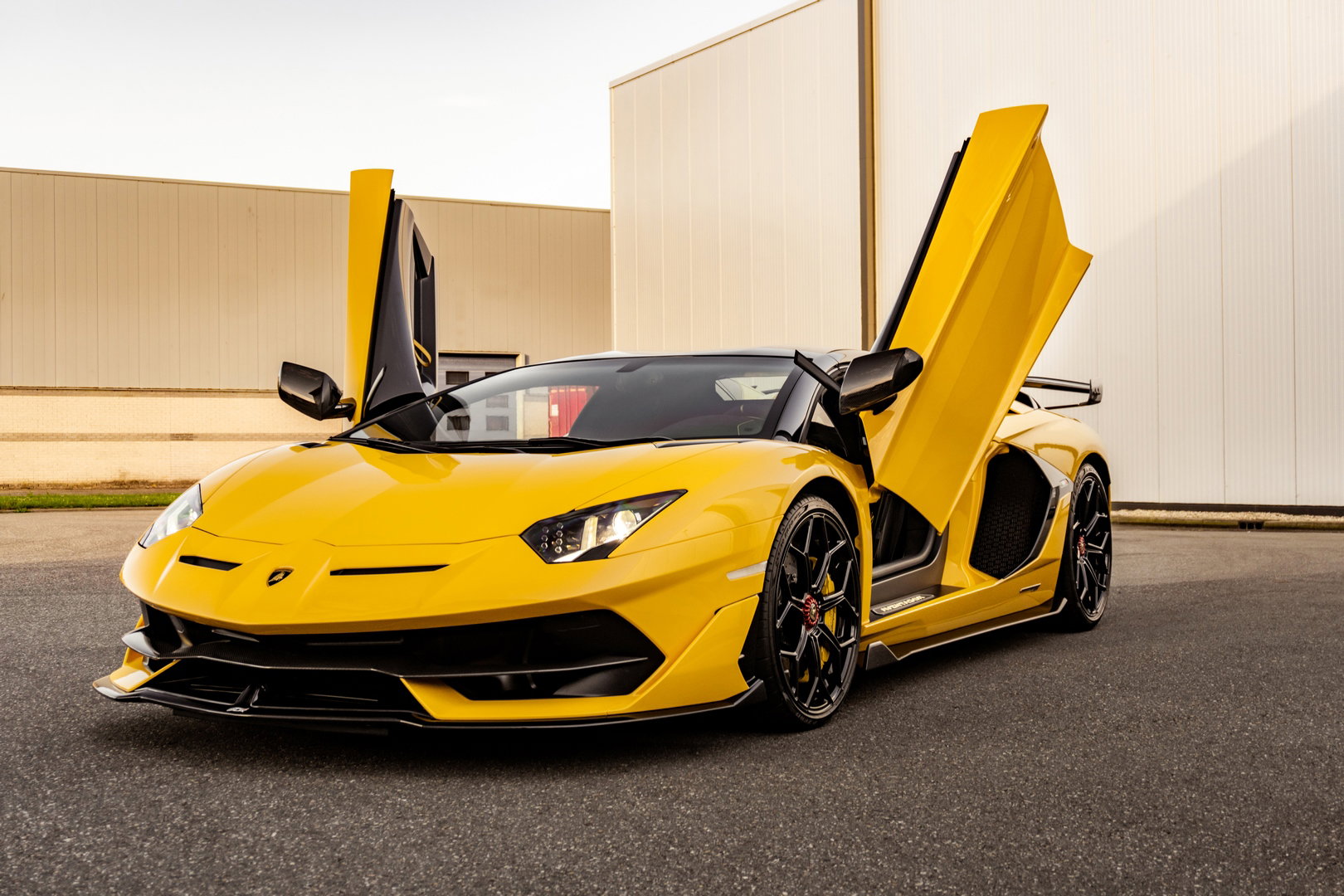Lamborghini Aventador SVJ Roadster