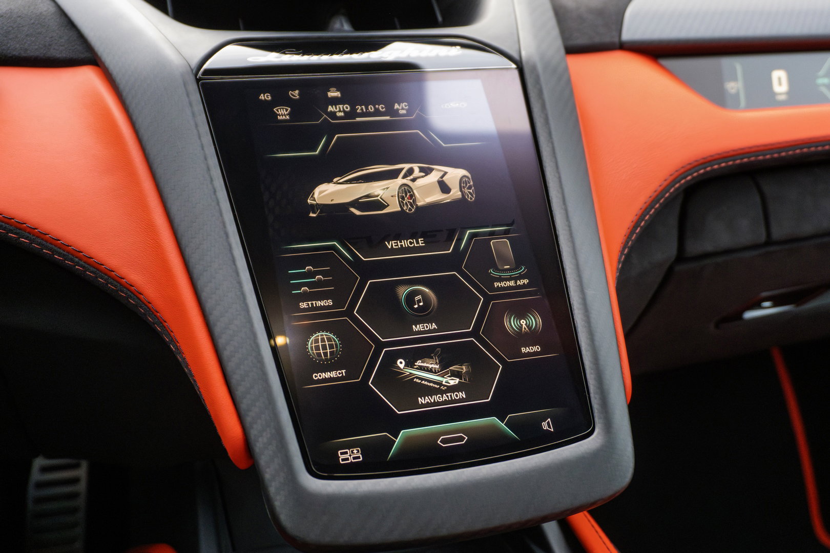 Lamborghini Revuelto