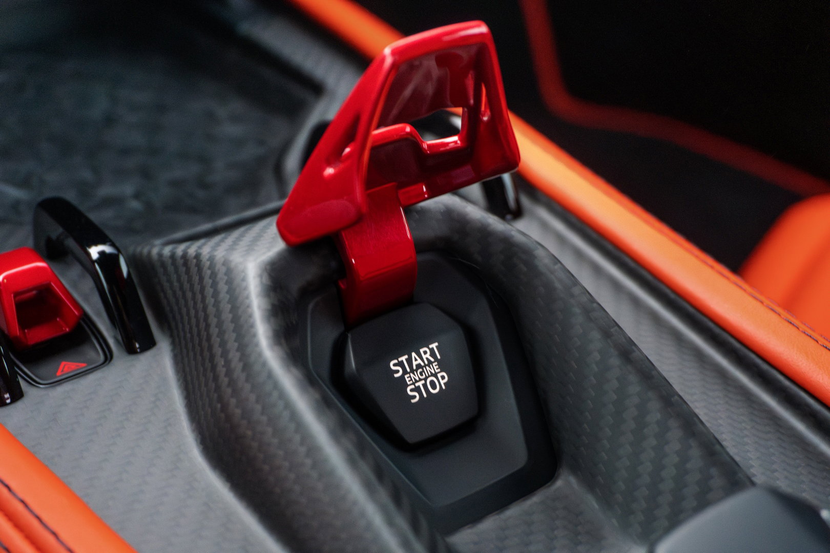 Lamborghini Revuelto