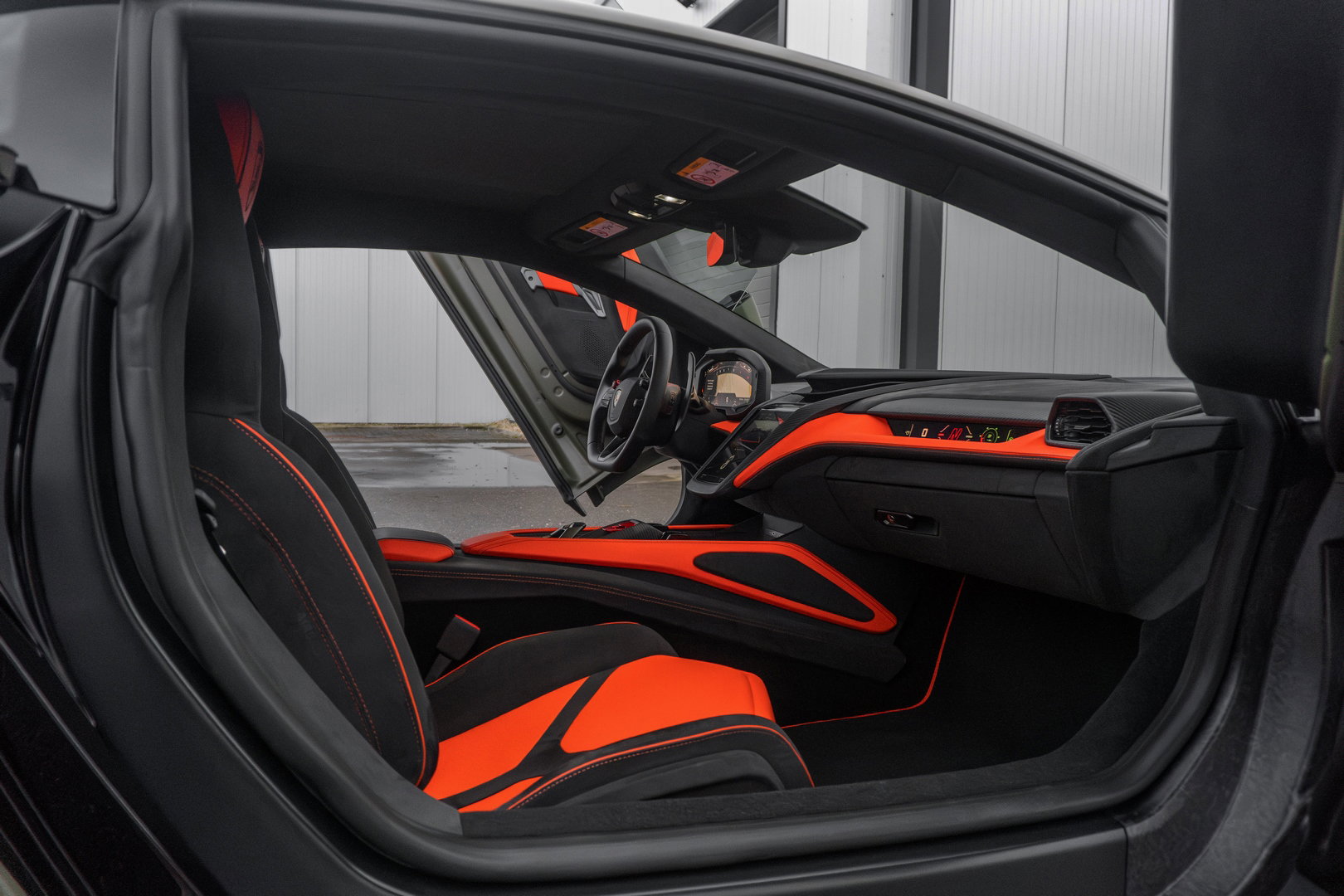 Lamborghini Revuelto