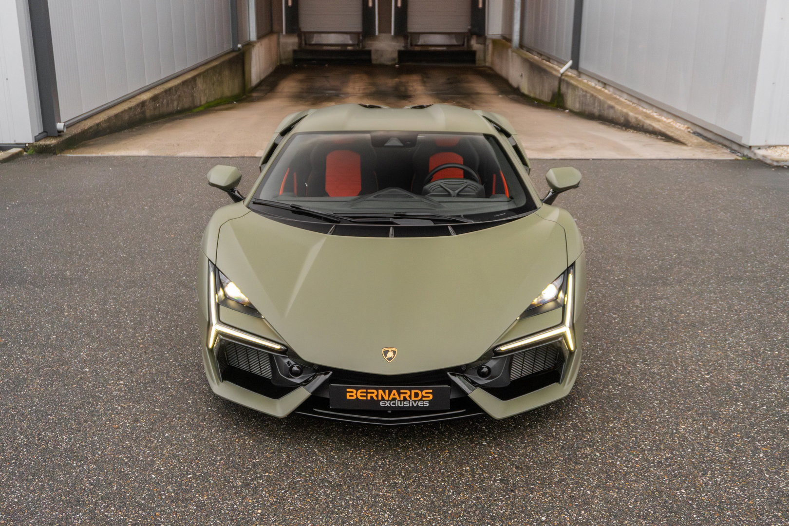Lamborghini Revuelto