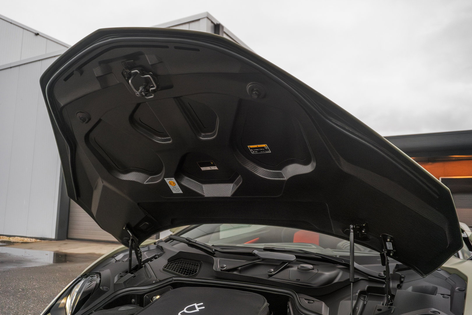 Lamborghini Revuelto