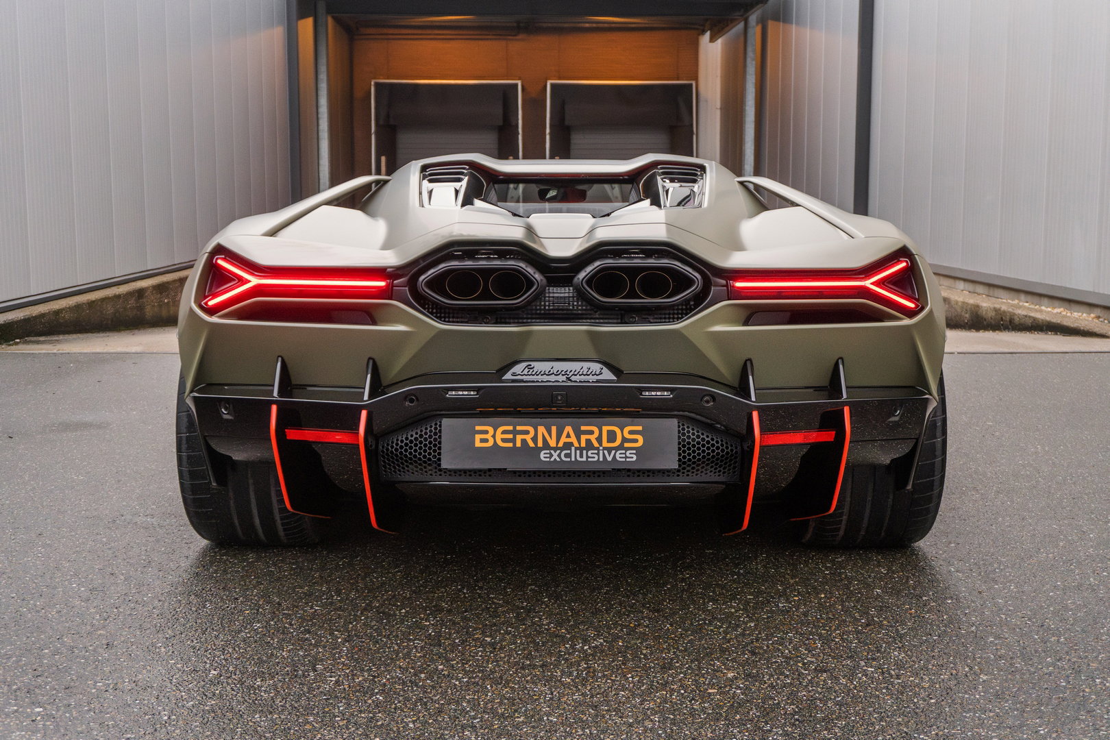Lamborghini Revuelto