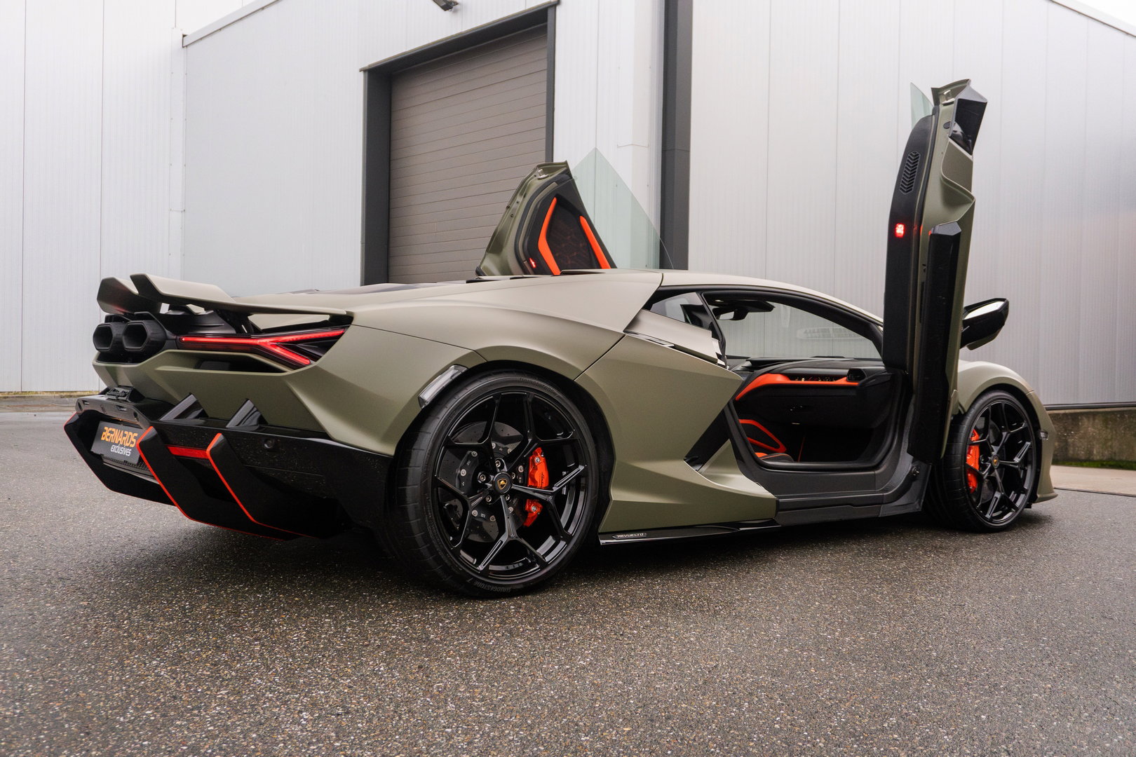 Lamborghini Revuelto