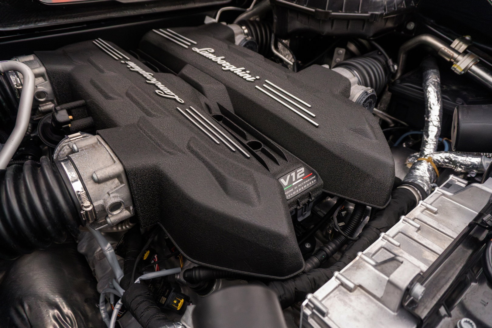 Lamborghini Revuelto
