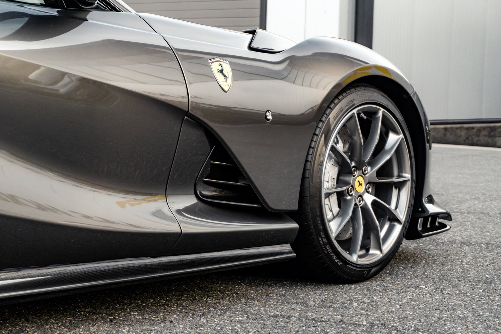 Ferrari 812 Competizione