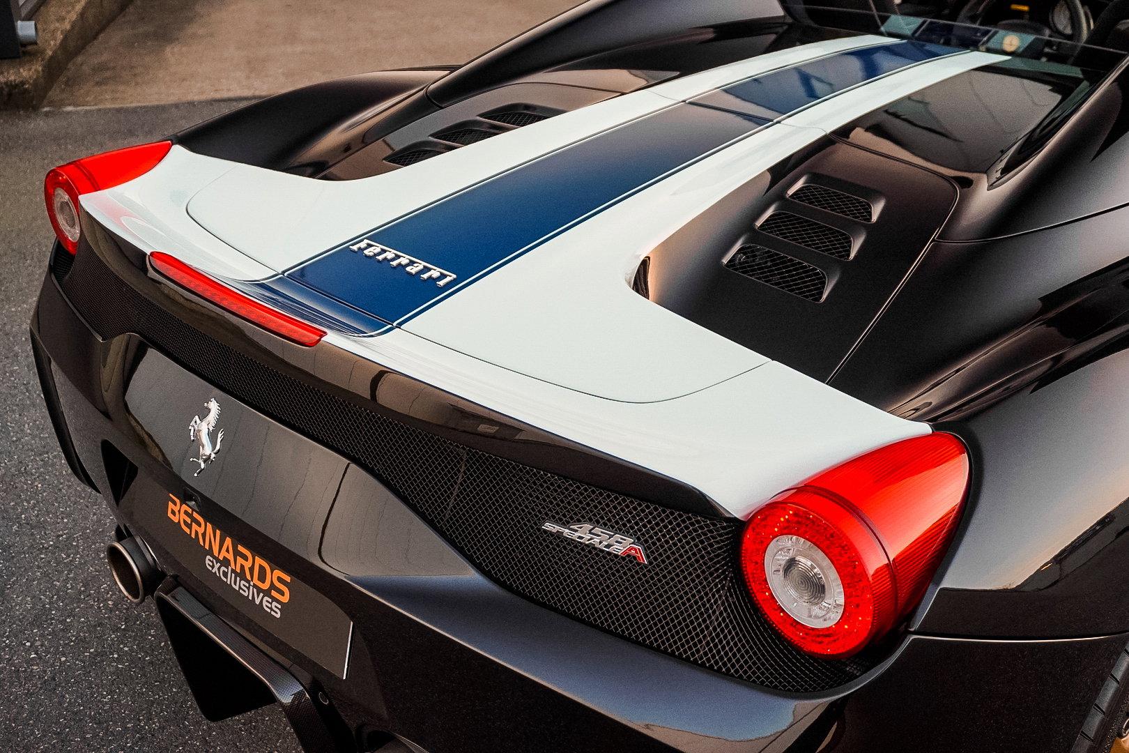 Ferrari 458 Speciale Aperta