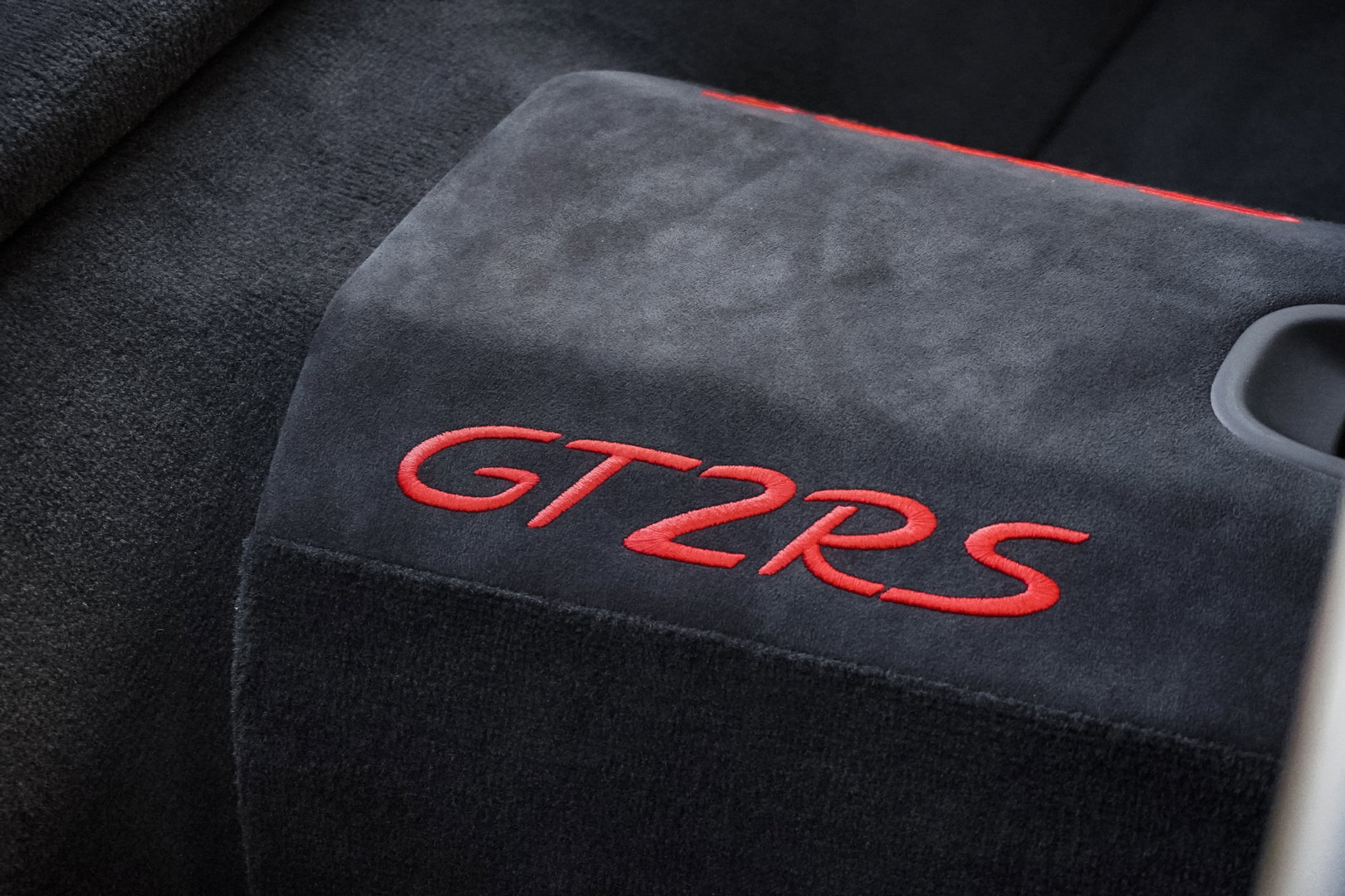 Porsche 911 (991.2) GT2 RS Weissach