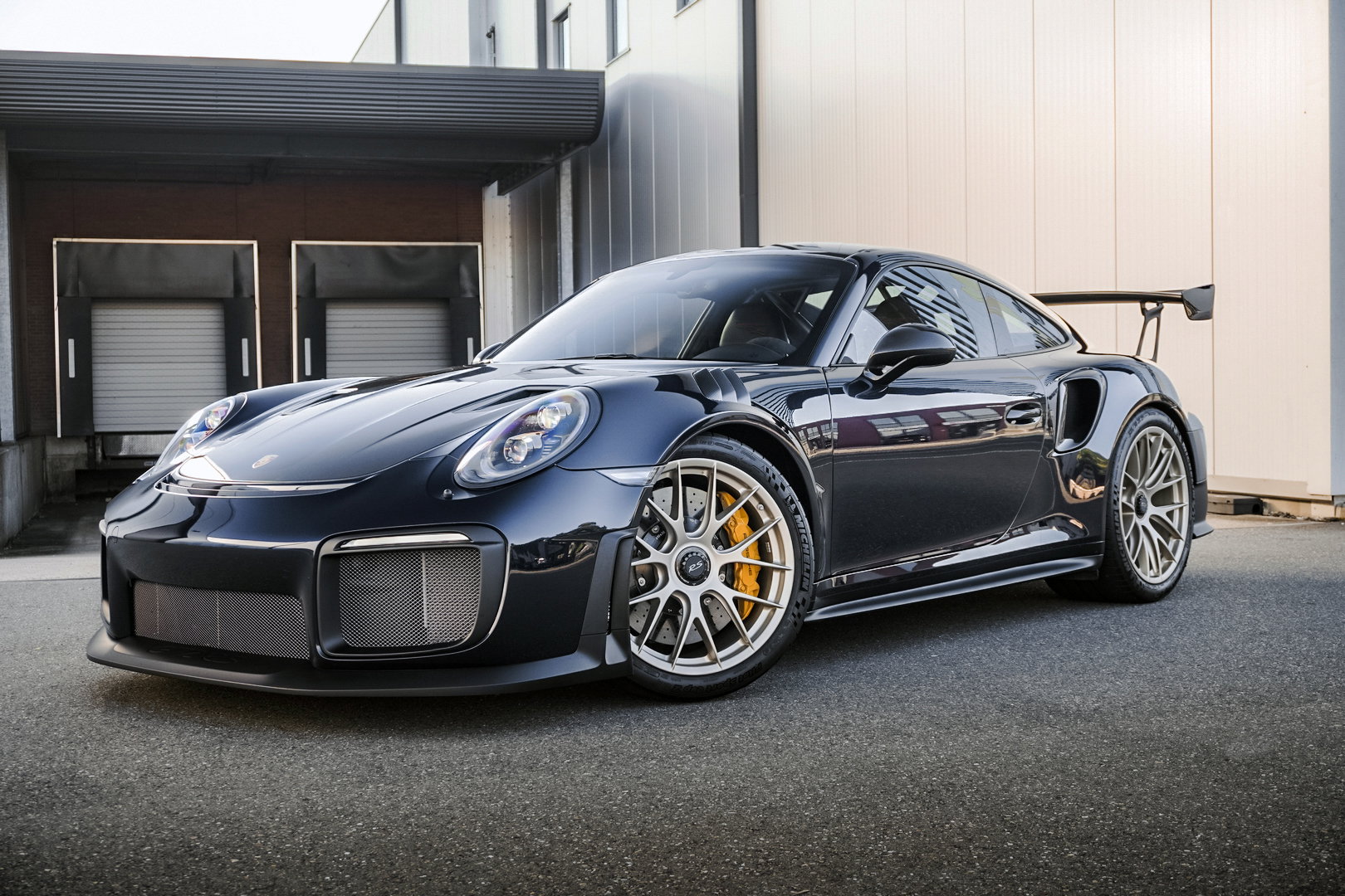 Porsche 911 (991.2) GT2 RS Weissach