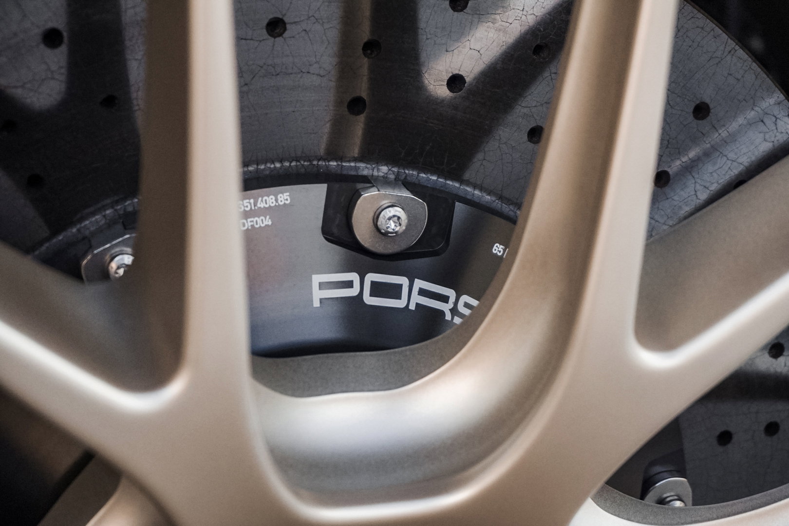 Porsche 911 (991.2) GT2 RS Weissach
