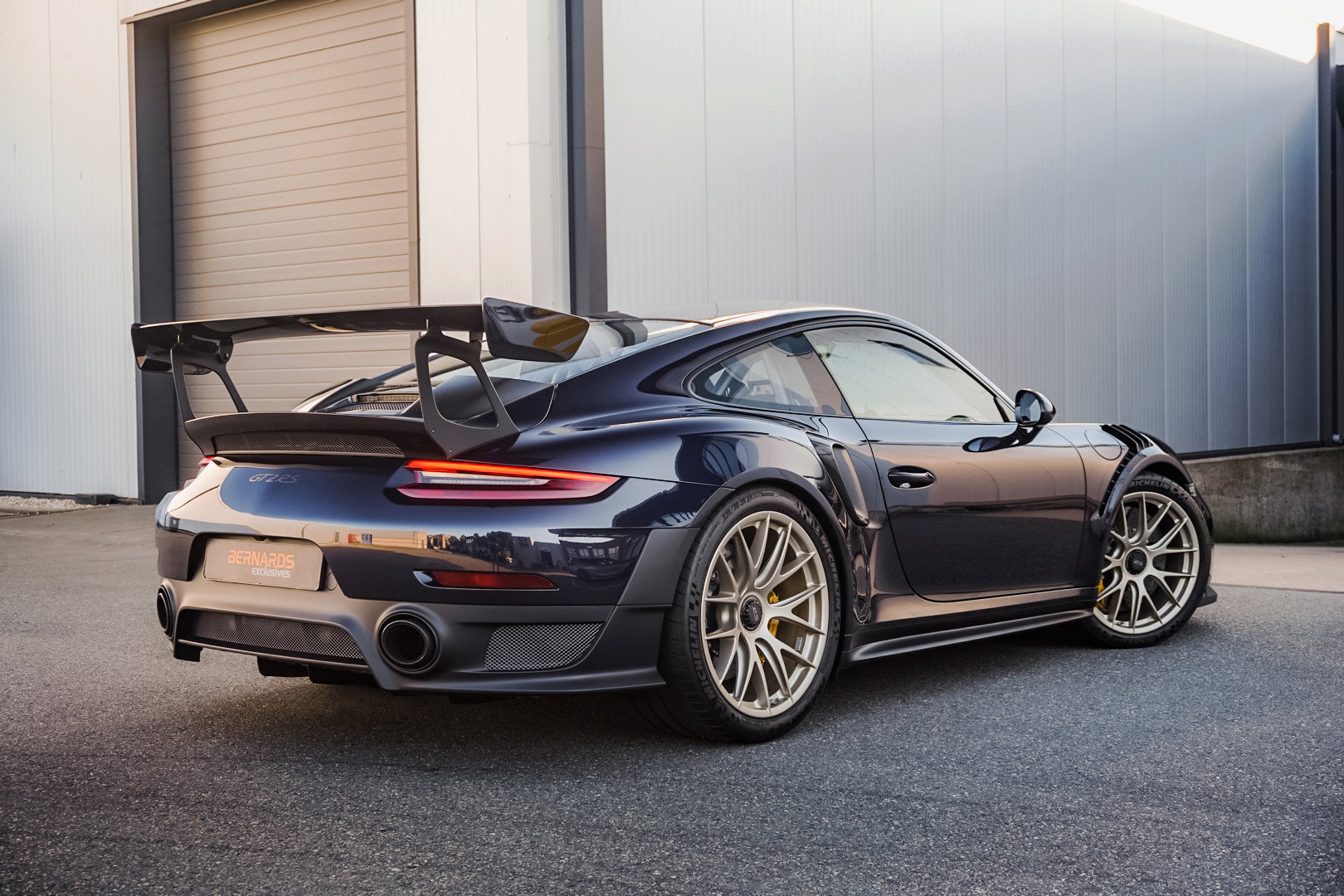 Porsche 911 (991.2) GT2 RS Weissach
