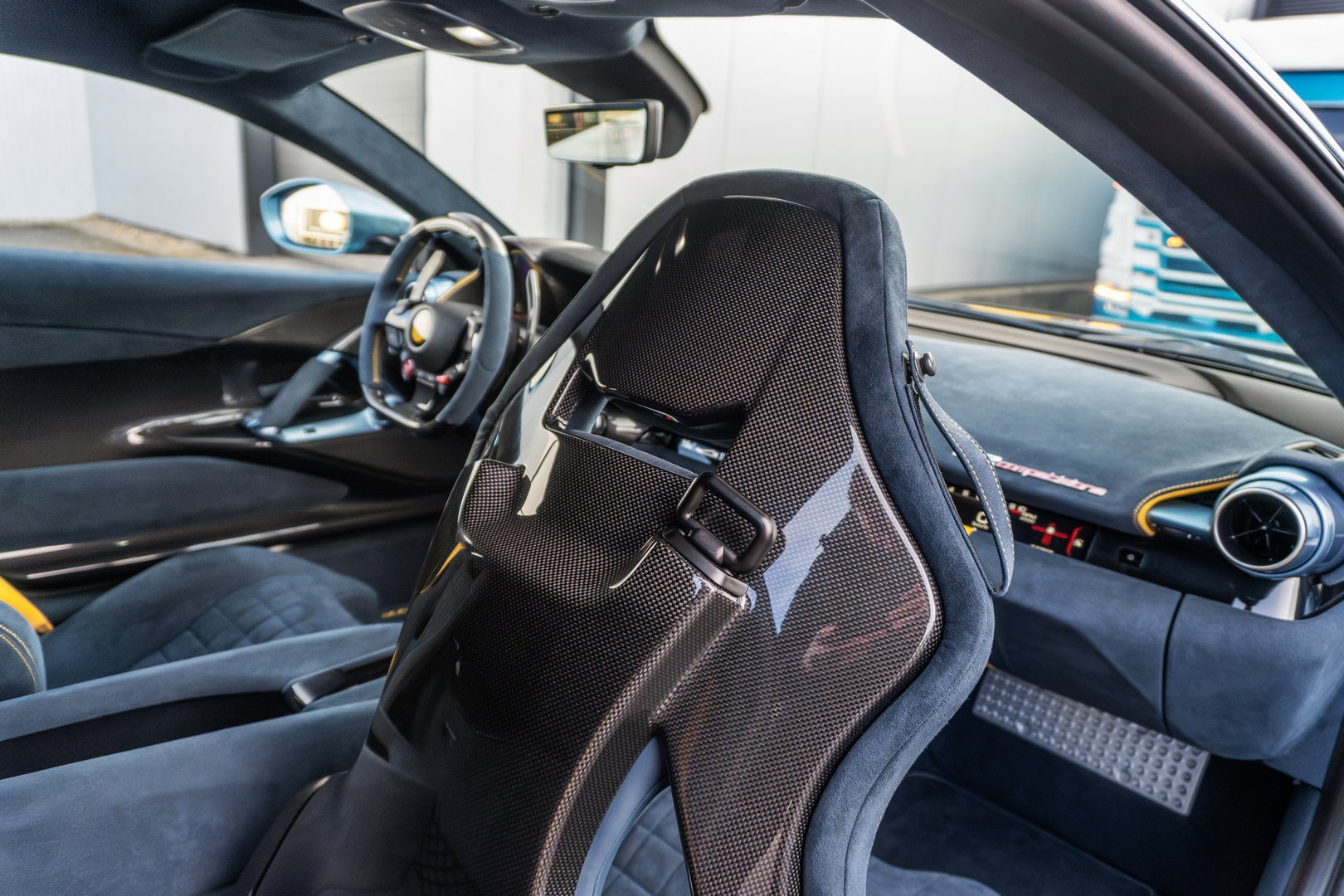Ferrari 812 Competizione