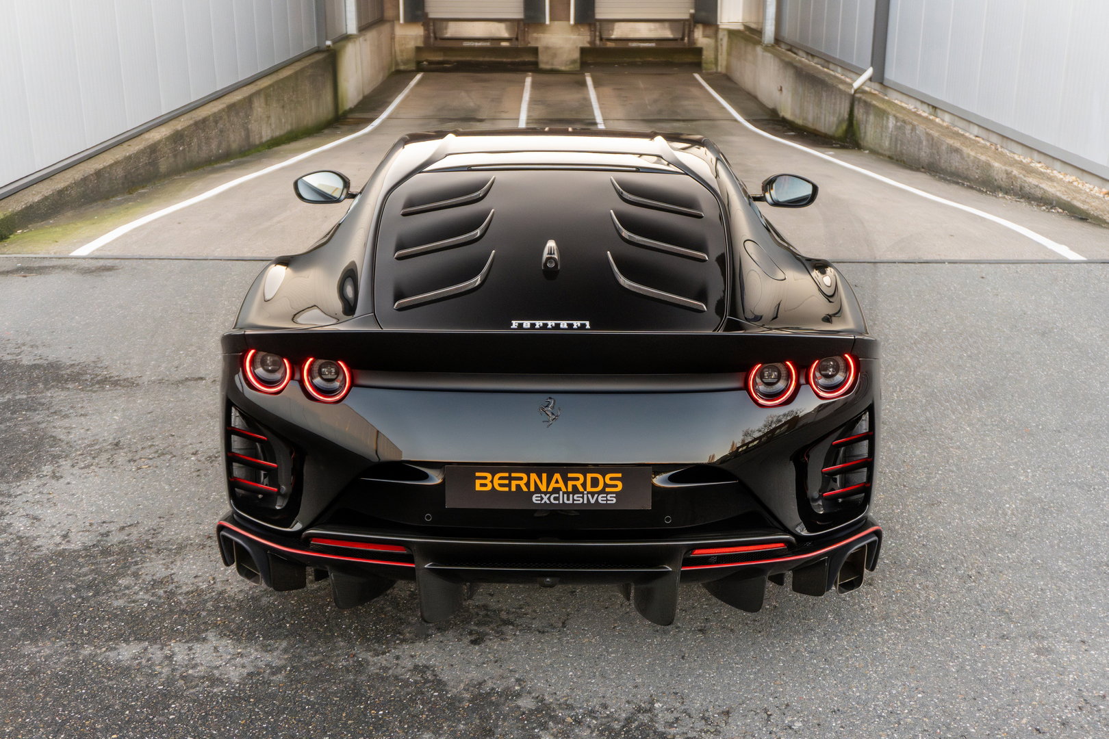 Ferrari 812 Competizione