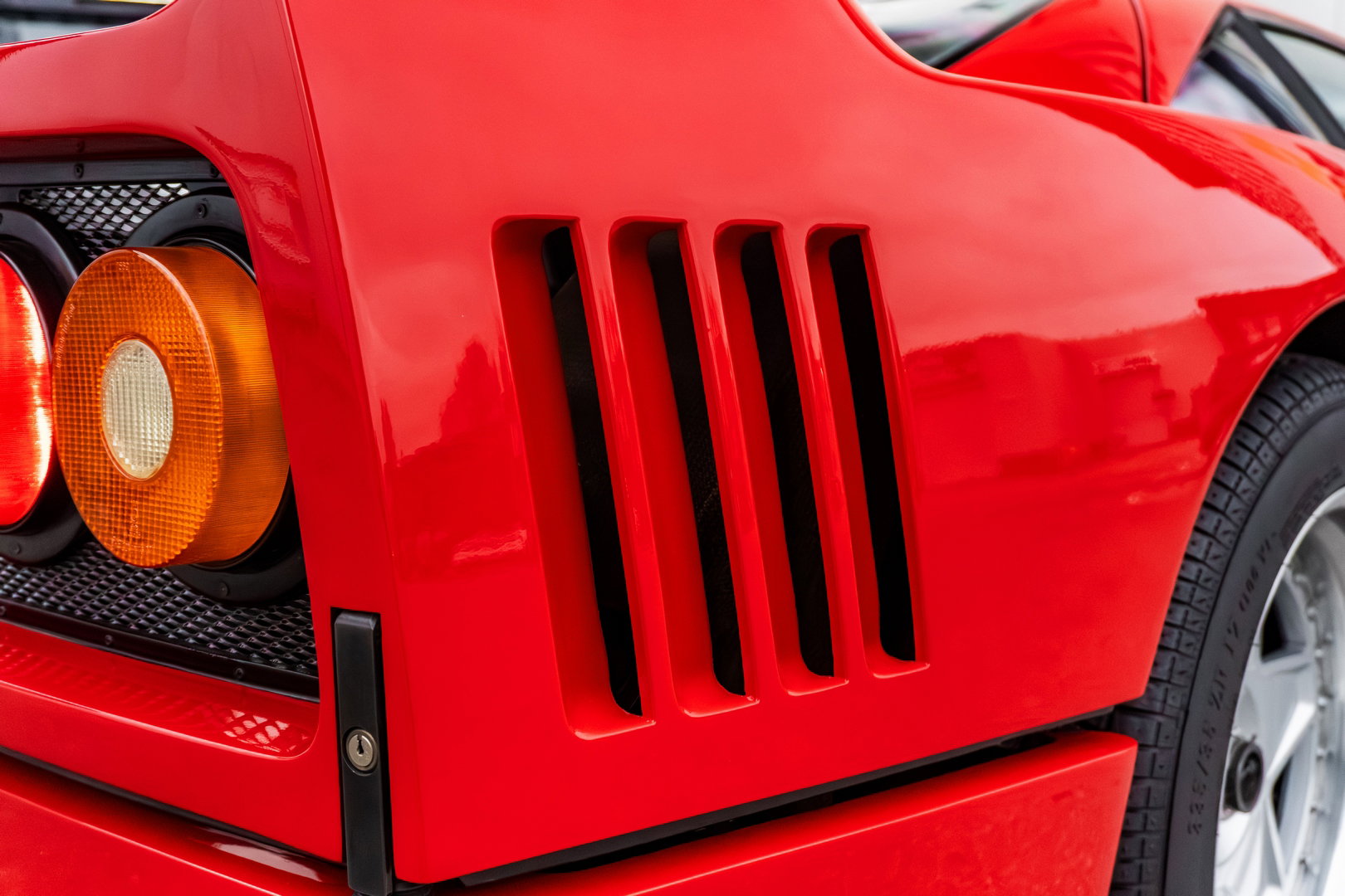 Ferrari F40