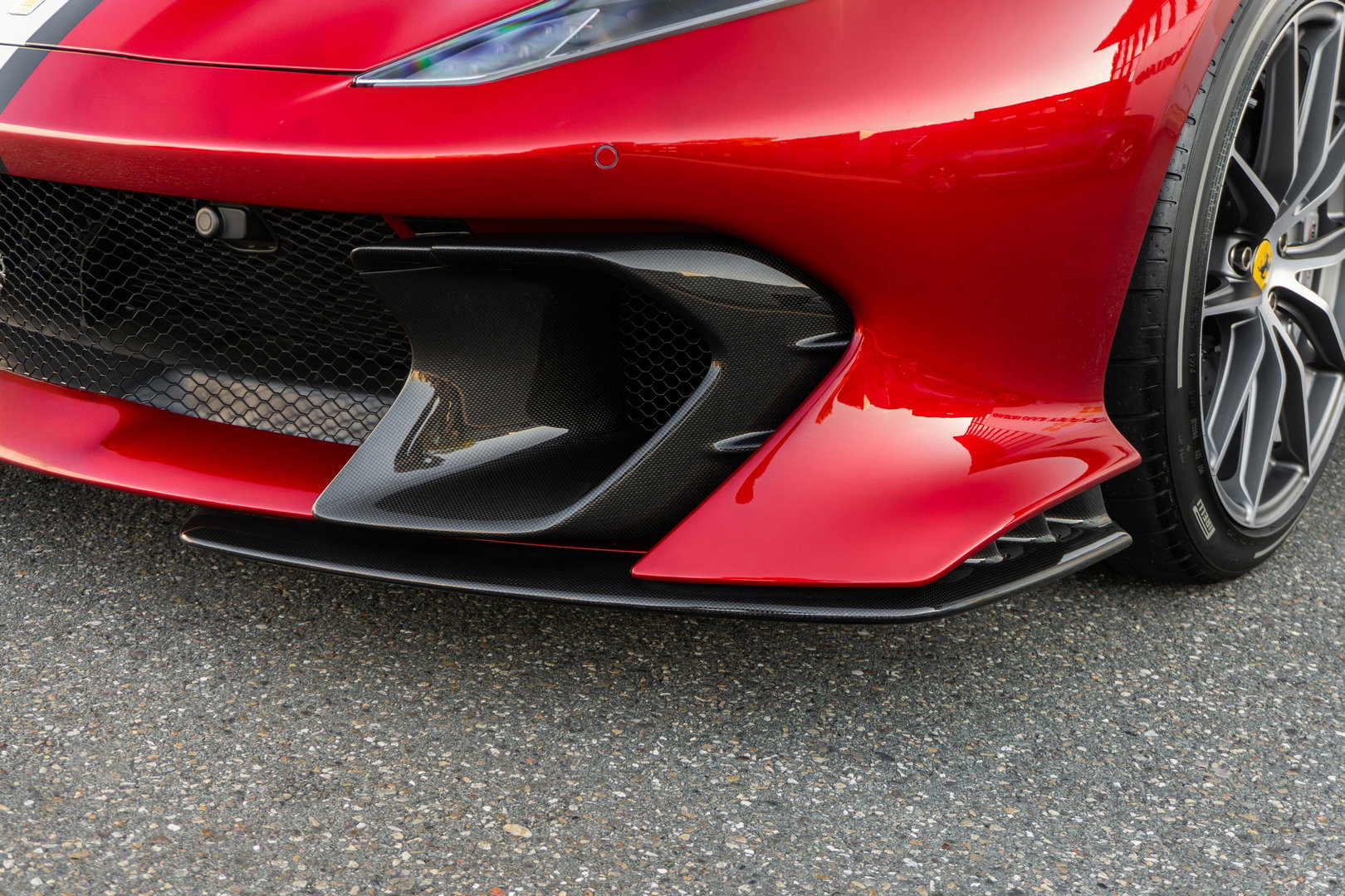 Ferrari 812 Competizione