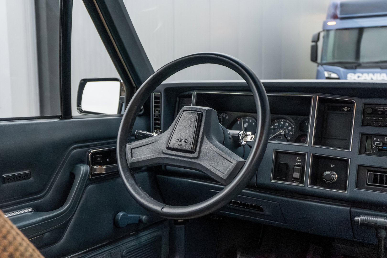 Jeep Wagoneer