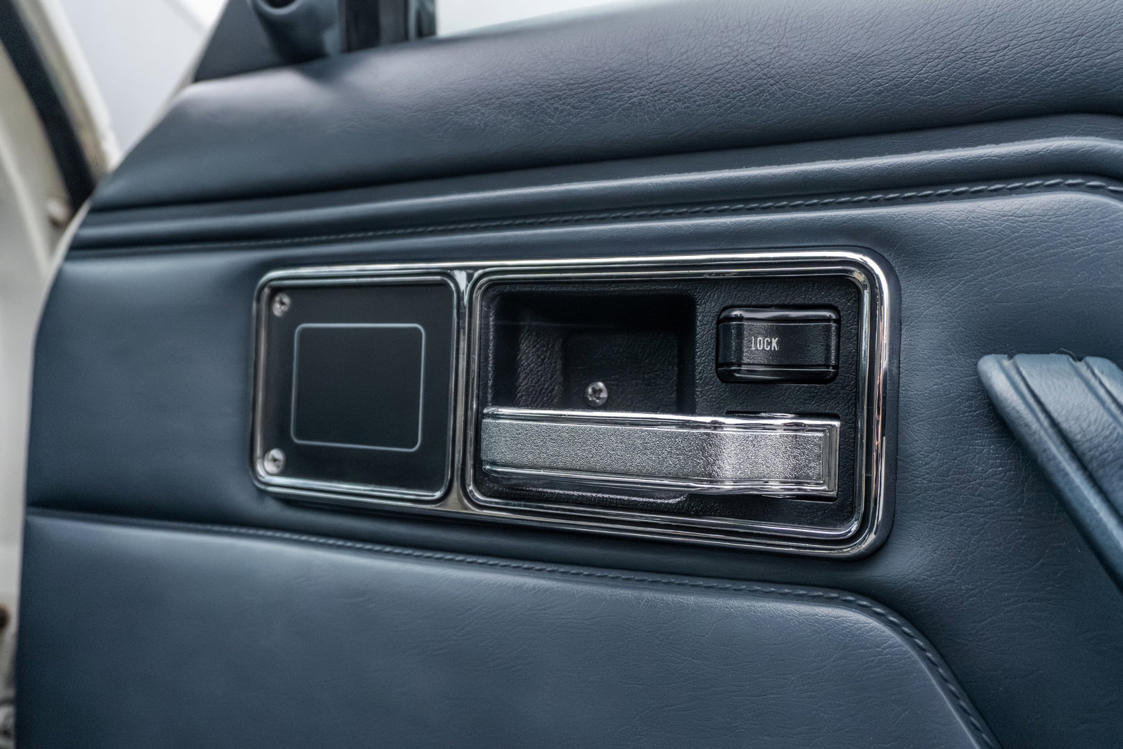 Jeep Wagoneer