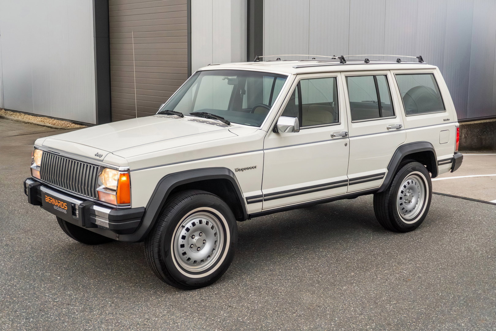 Jeep Wagoneer