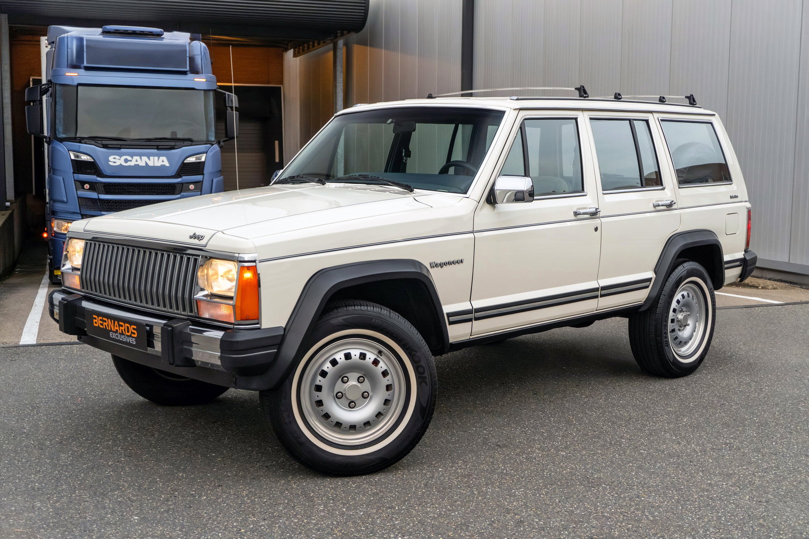 Jeep Wagoneer