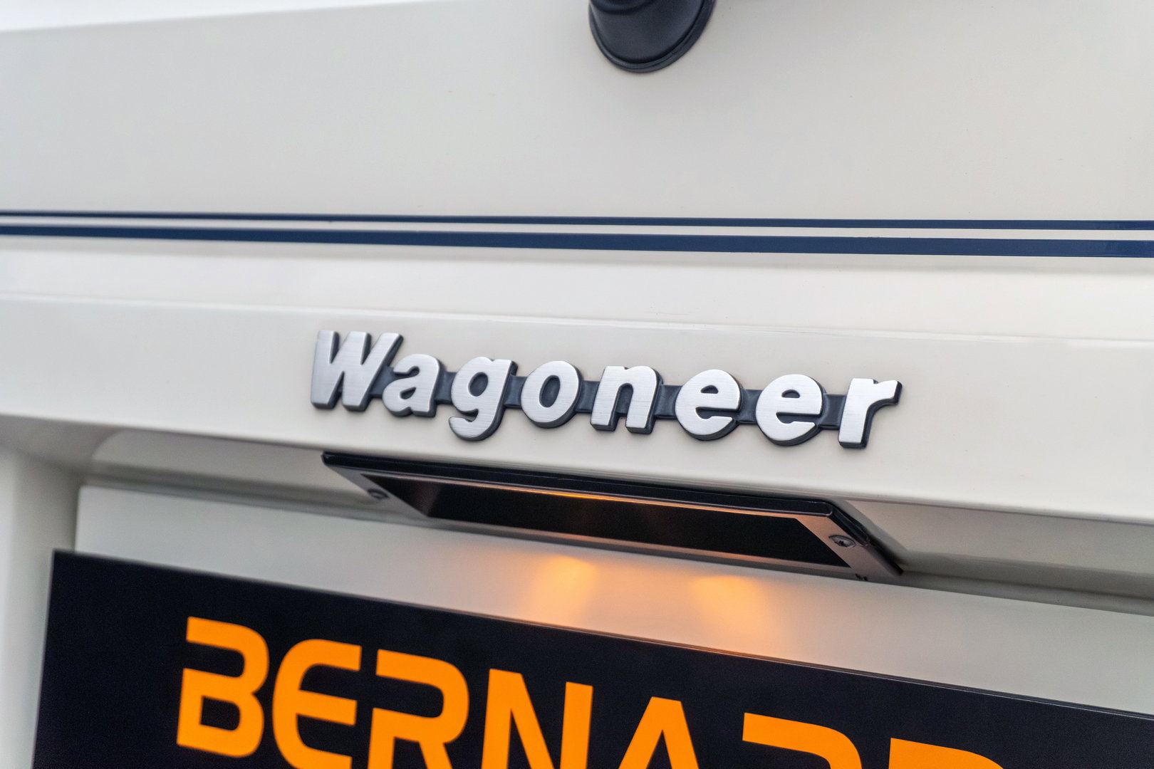 Jeep Wagoneer