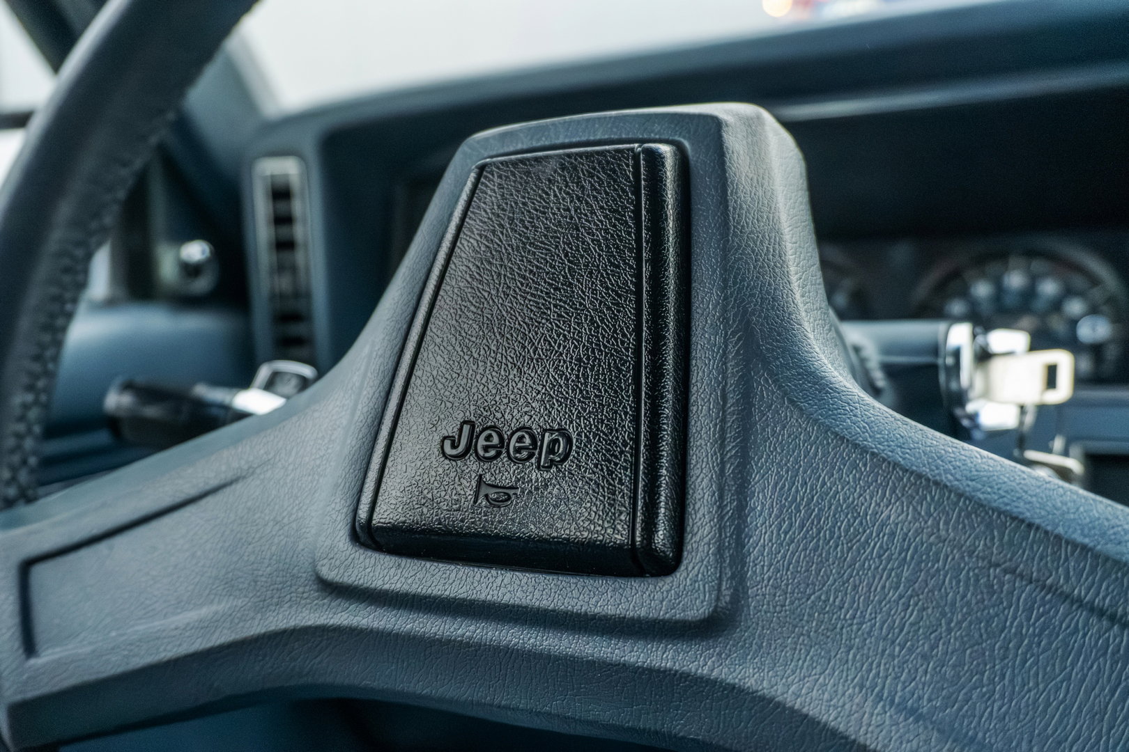Jeep Wagoneer