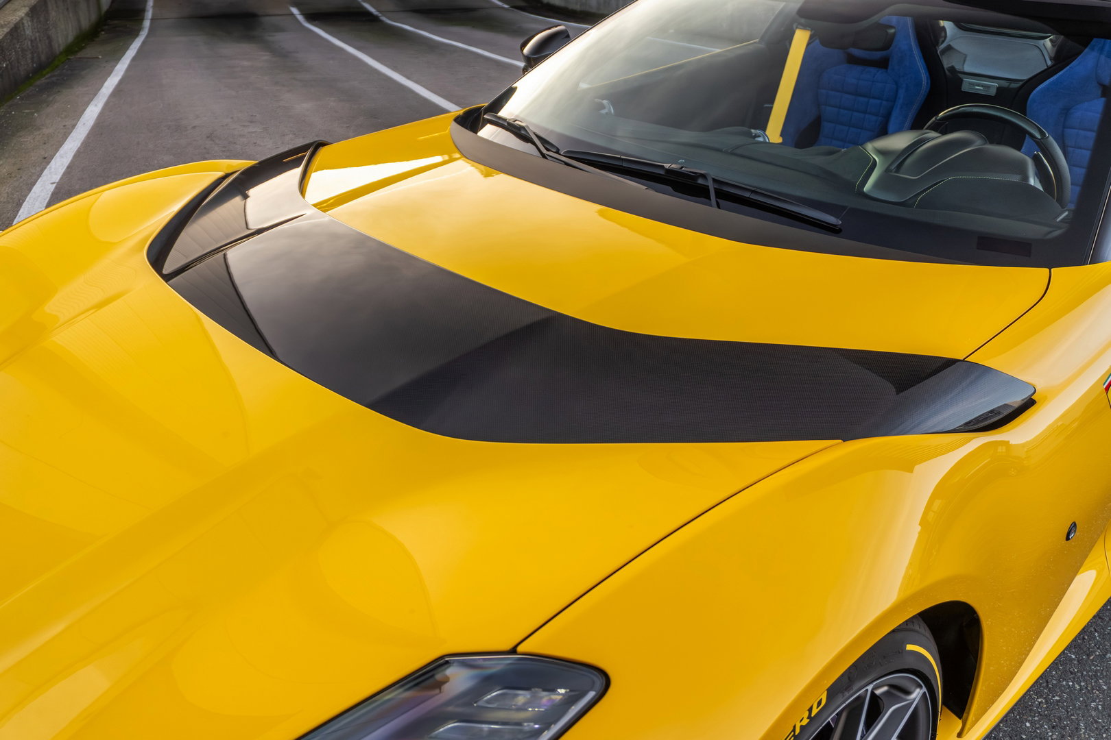 Ferrari 812 Competizione Aperta