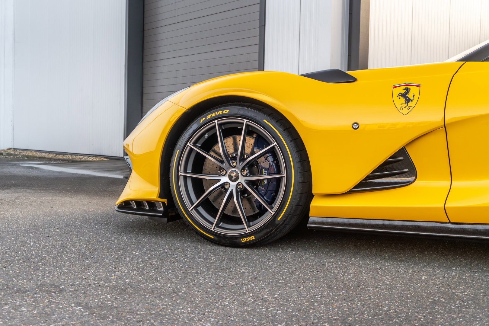 Ferrari 812 Competizione Aperta