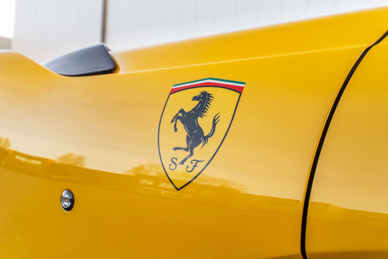 Ferrari 812 Competizione Aperta