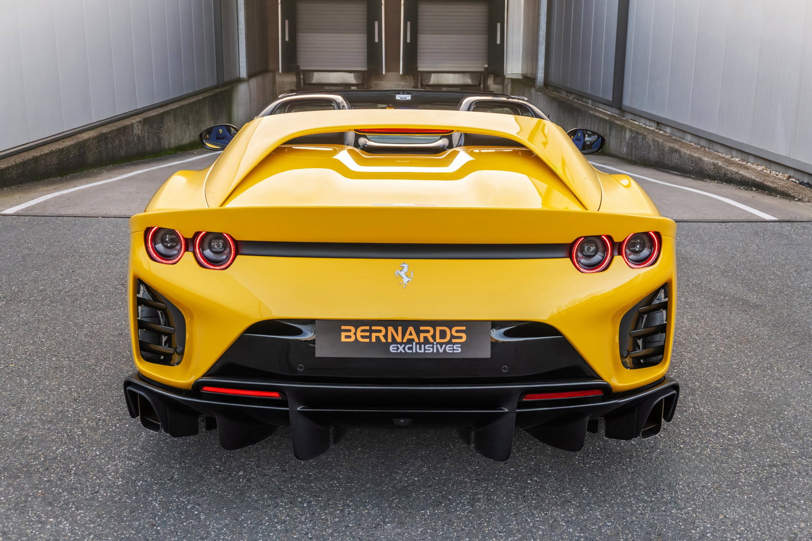 Ferrari 812 Competizione Aperta