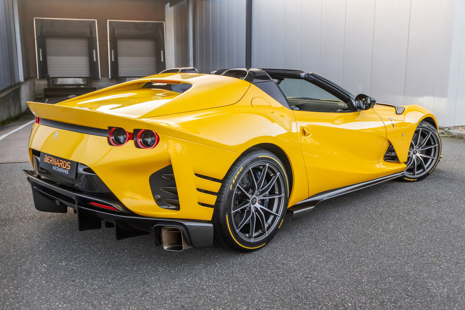 Ferrari 812 Competizione Aperta